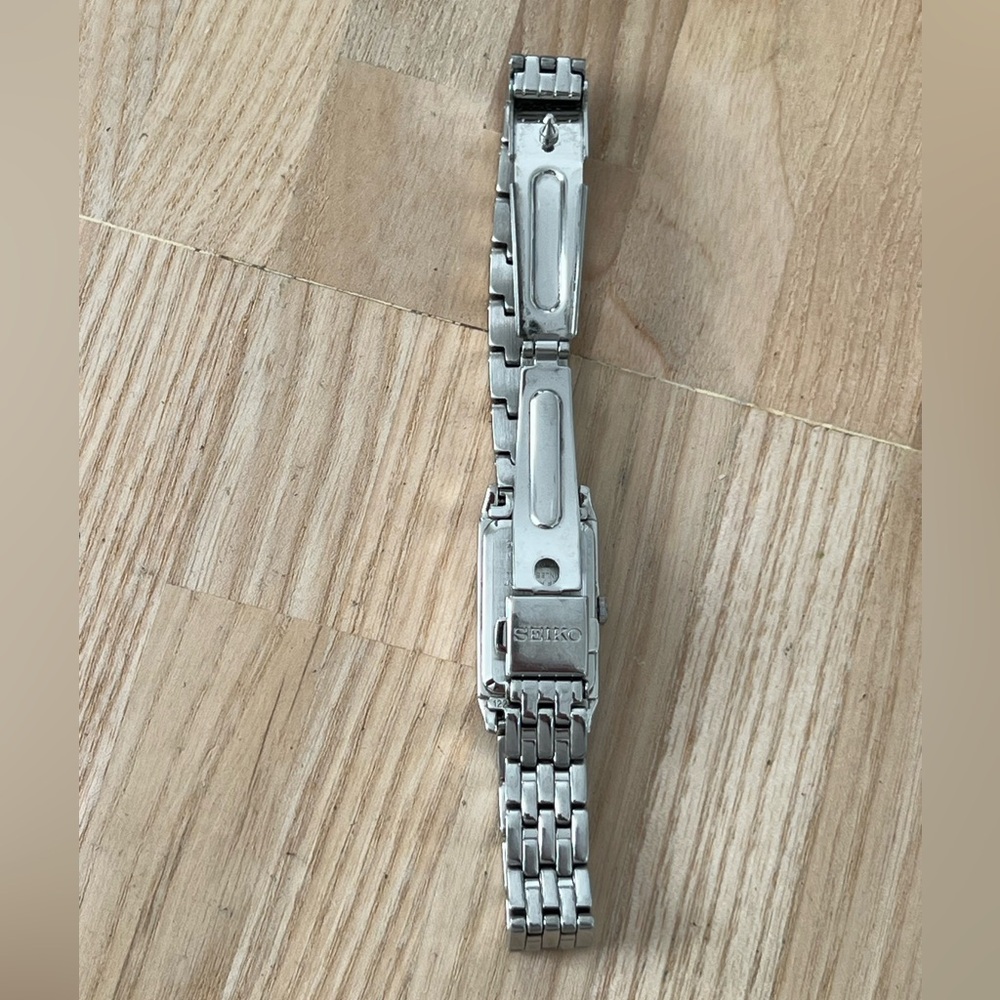 Seiko Solar Luxury Ladies Watch Black Rectangular Dial Stainless Bracelet - Picture 11 of 14